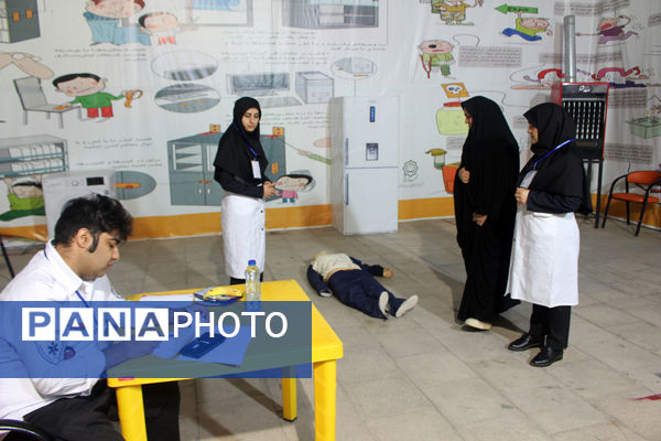 رقابت‌های مراقبین سلامت قم در بخش امداد و نجات