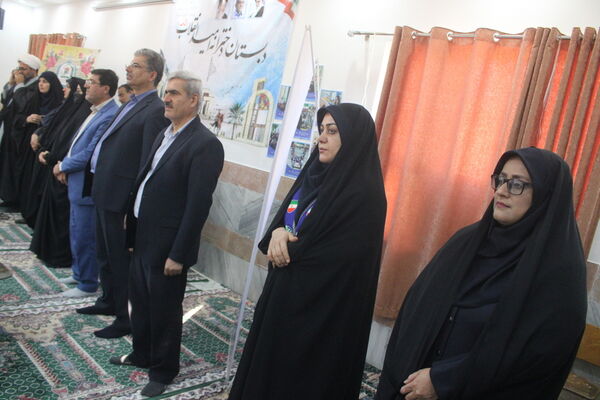 سپاس مربی در دبستان امید انقلاب بوشهر