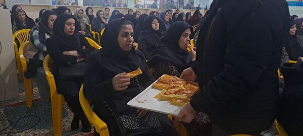 جلسه آموزش خانواده ویژه والدین پایه‌های دهم و یازدهم در دبیرستان شاهد ابوذر غفاری 