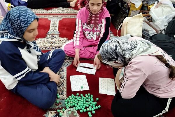 مراسم اعتکاف در مسجد الزهرا(س) قیامدشت