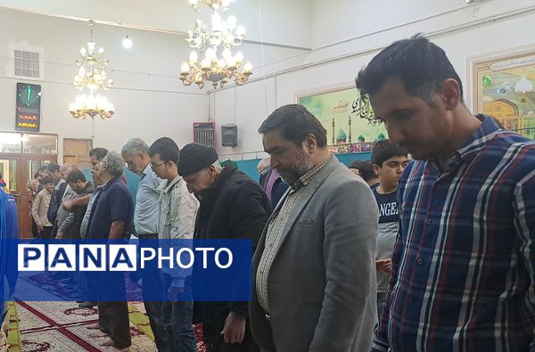 ضیافت افطاری و قرائت جزء هفتم قرآن کریم در مسجدالرضای نیشابور 