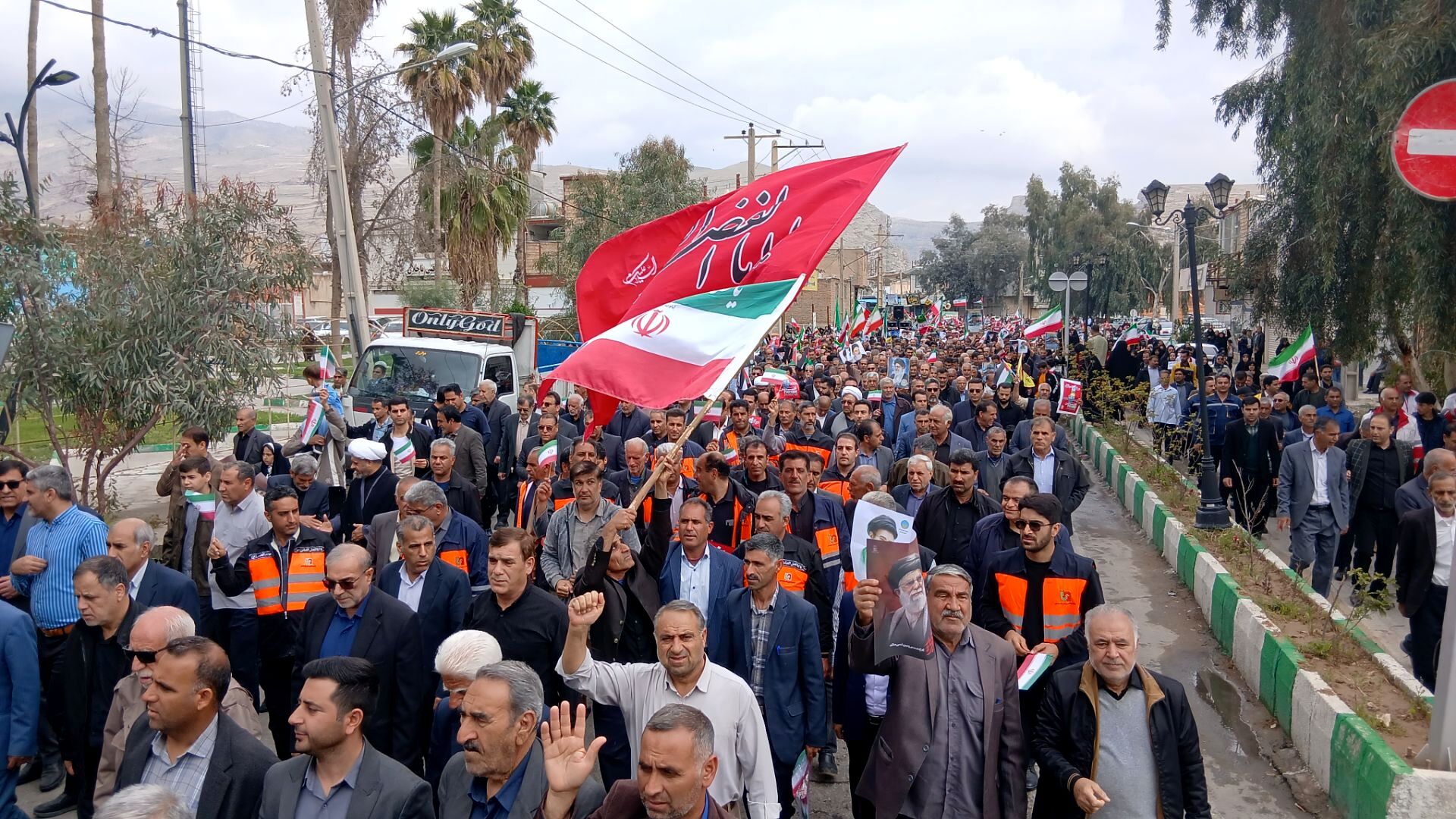 حضور مردم انقلابی پلدختر در راهپیمایی روز قدس 