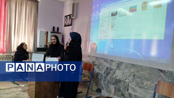 اولین مجمع عمومی انجمن اولیاء و مربیان در دبیرستان پیرایش نیشابور