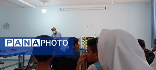 برگزاری مسابقه شطرنج میان دانش‌‌‌آموزان ابتدایی در فین