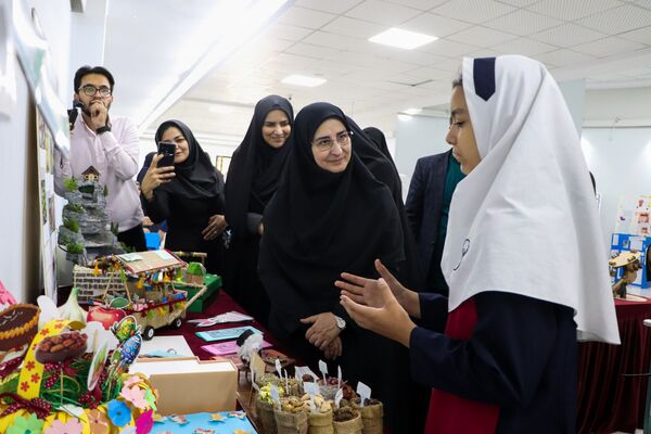 افتتاح نمایشگاه آثار برتر طرح جابربن حیان در استان زنجان