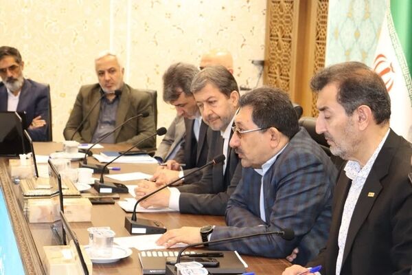 وزیر صمت: هیچ‌گونه کمبودی در تامین مواد اولیه پتروشیمی وجود ندارد