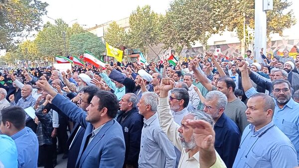 ملت ایران سکوت نخواهد کرد