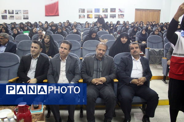 نواختن زنگ آغاز سال تحصیلی ۱۴۰۴-۱۴۰۵ در بوشهر