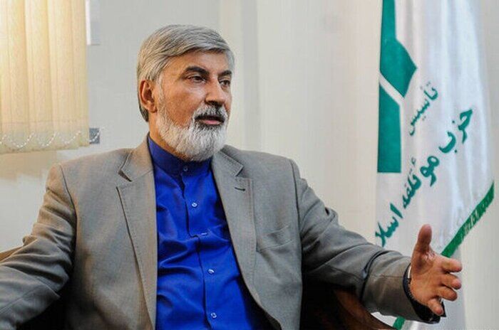 مشارکت مردم در انتخابات «نه بزرگ» به دشمنان انقلاب بود