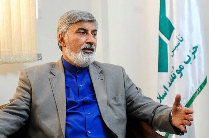 مشارکت مردم در انتخابات «نه بزرگ» به دشمنان انقلاب بود