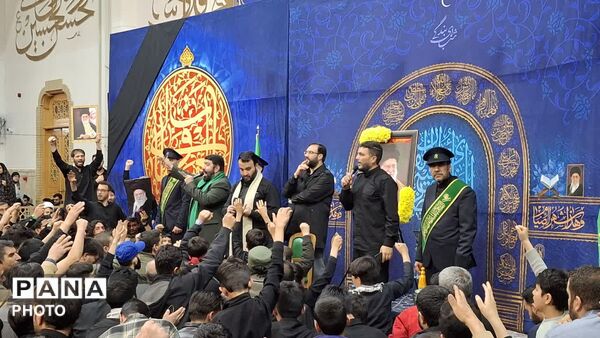 اجتماع خونخواهی مردم انقلابی قم در حرم حضرت معصومه(س)