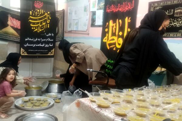 ادای نذر در ایام فاطمیه 