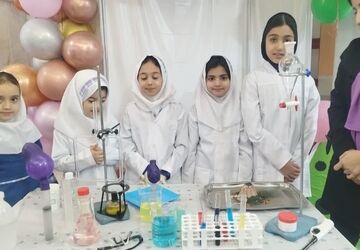 افتتاحیه آزمایشگاه در دبستان مهشید مصلی نژاد 