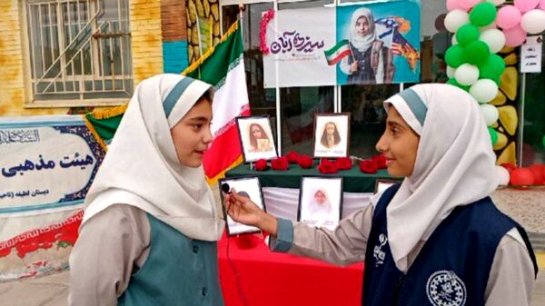 طلوع آگاهی در دل های کوچک؛ جشن روز دانش آموز در دبستان لطیفه