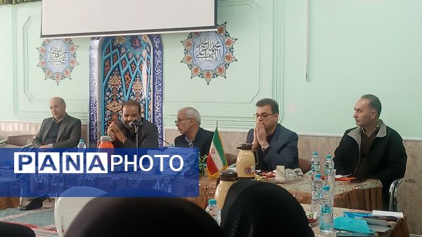 دومین جلسه مدیران متوسطه دوم نیشابور در دبیرستان ابوذر غفاری