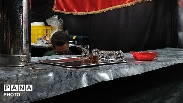 در شصت و هشتمین شب موکب خیمه العباس میزبان سنگر بانان خیابان شد 