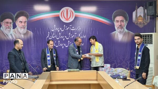 آیین تجلیل از خبرنگاران پانا ناحیه 2 قم