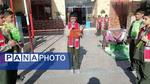 خادمان حرم امام رضا (ع) مهمان دبستان احمد کاظمی یک