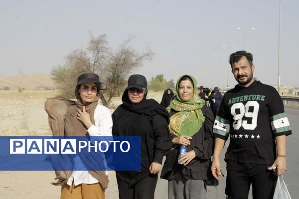 آیین پیاده‌روی جاماندگان اربعین در گچساران 
