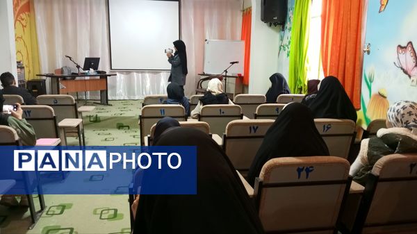 آخرین جلسه از کارگاه خبرنگاری پانا در نیشابور