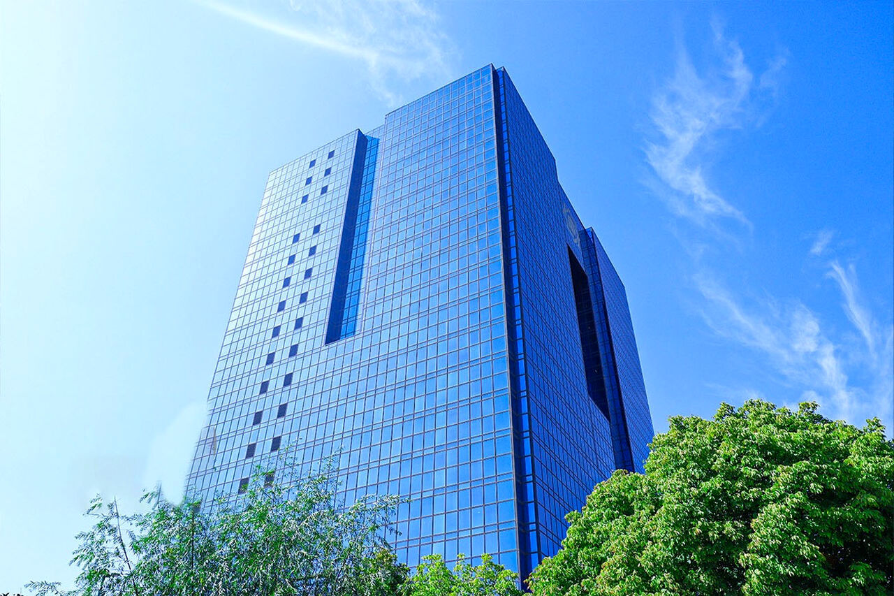 پیگیری مشارکت مردم برای سرمایه‌گذاری ارزی و ریالی در طرح‌های ملی در سال ۱۴۰۴