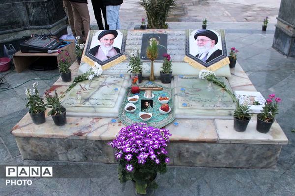 قرچک، نوروز را با اقتدا به شهدا آغاز کرد