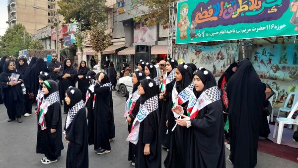 قدم‌به‌قدم با عاشقان و جاماندگان اربعین حسینی در کرج