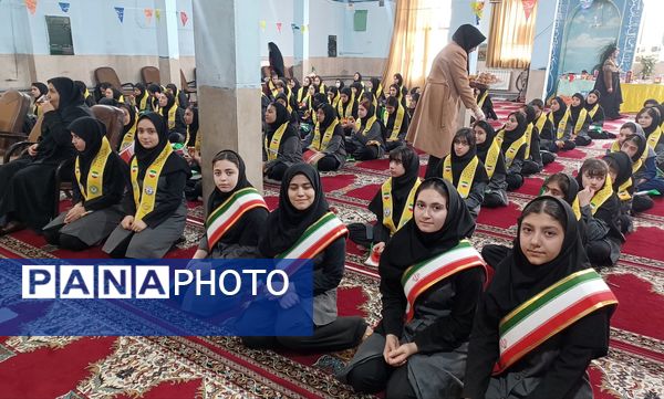 همایش یاوران انقلاب در مدرسه دخترانه  امام سجاد (ع) ناحیه 4 کرج