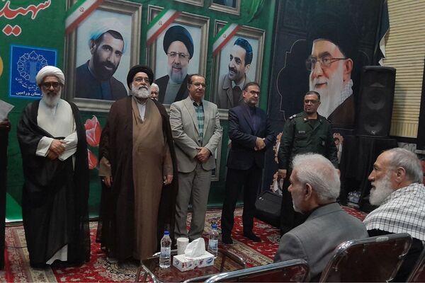 بزرگداشت سالروز شهادت شهیدان رجایی و باهنر و یادبود شهدای خدمت در ورامین 