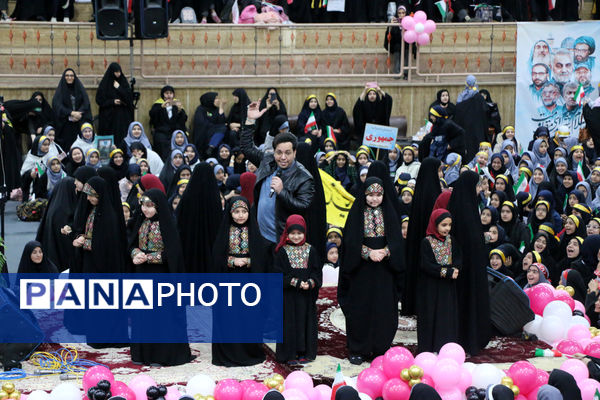 همایش دختران حاج قاسم 