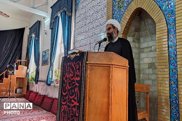 اقامه نماز جمعه در آخرین هفته  ماه مبارک رمضان در شهر بار نیشابور