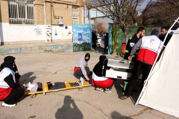 در سایه سکون؛ زنگ ایمنی و زلزله در دبیرستان اندیشه‌نفیس به صدا درآمد