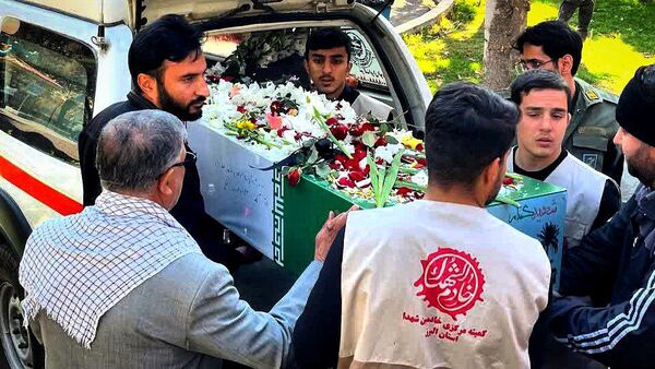 استقبال معنوی دانشگاه آزاد نظرآباد از پیکر شهید گمنام در ایام فاطمیه