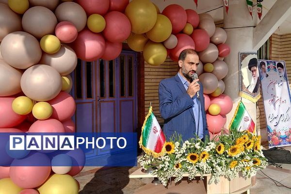 مراسم گرامیداشت روز دانش‌آموز در دبستان پسرانه بنکدار باقرشهر 