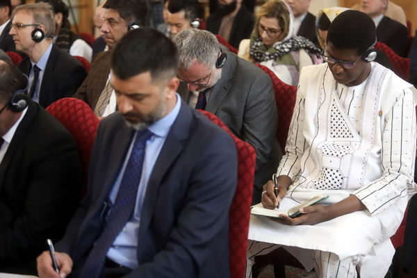 نشست معاون حقوقی و بین المللی وزیر امور خارجه با سفرا و روسای نمایندگی‌های خارجی
