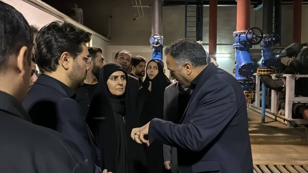 بازدید وزیر راه و شهرسازی از روند خدمات‌رسانی زائران در ایام پایانی دهه صفر