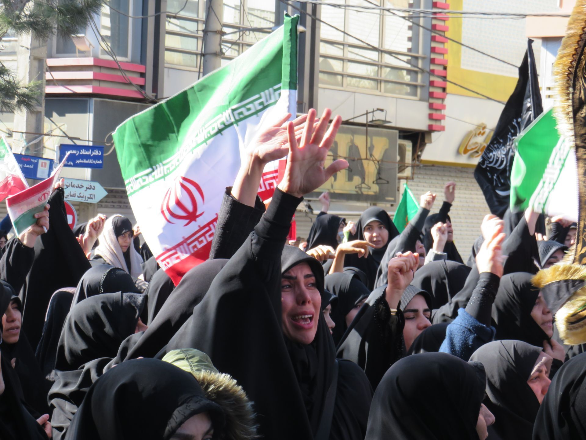 تجمع مردمی برای شهادت رهبر عزیز انقلاب