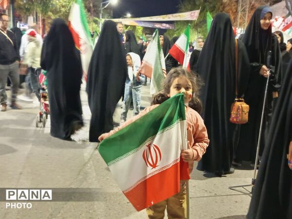 حضور پرشور کودکان و نوجوانان در قلب نیشابور 
