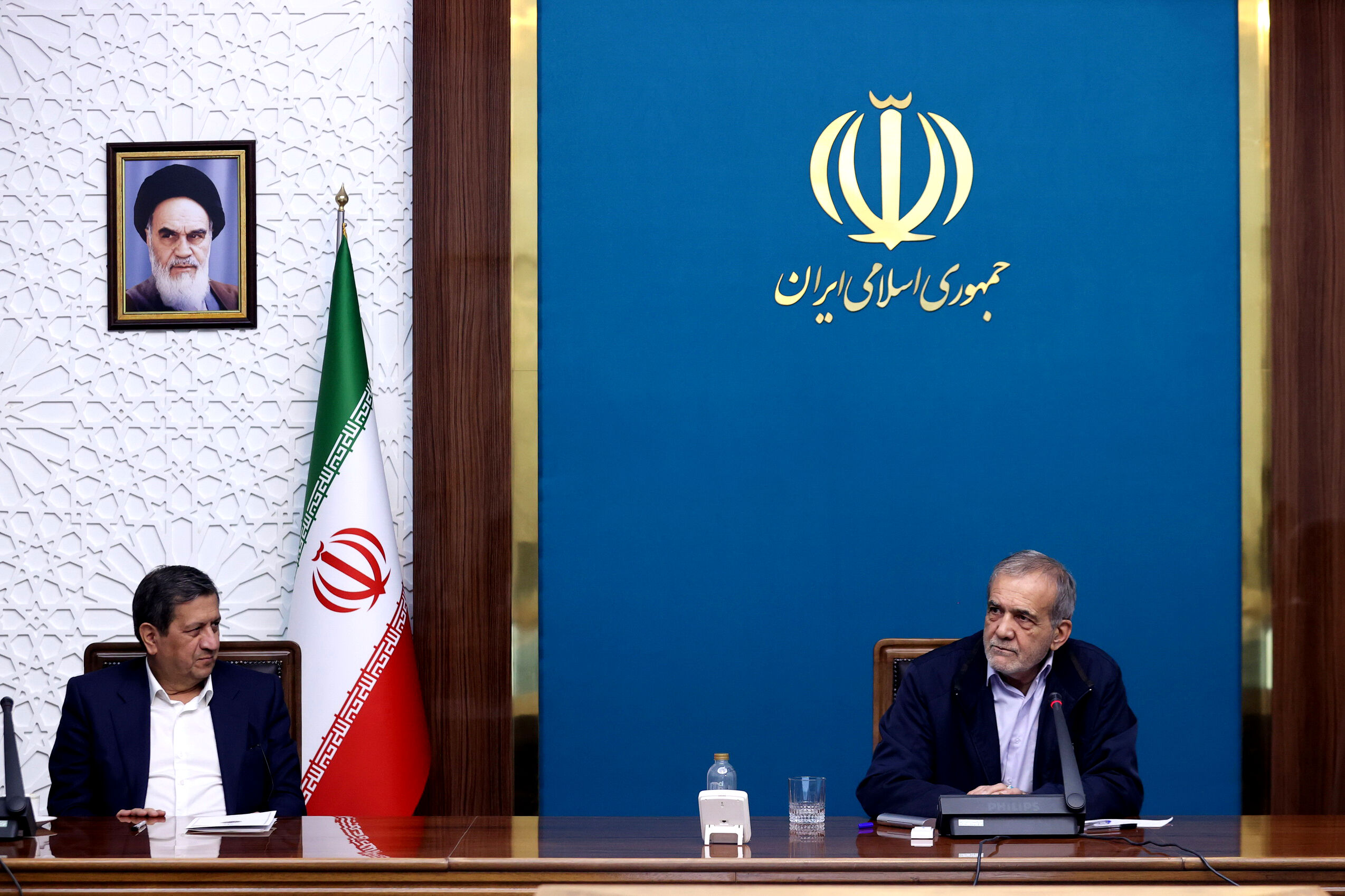 مردم اطمینان داشته باشند که در مسیر اصلاح ساختارها هرگز از من دروغ نخواهند شنید