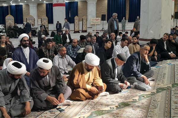 نماز جمعه این هفته باقرشهر با حضور پرشور دانش‌آموزان