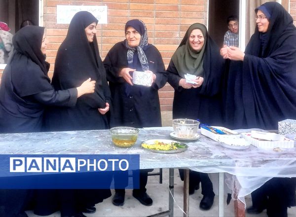 جشنواره غذای سالم و‌ معرفی غذاهای محلی در شهرستان بروجن