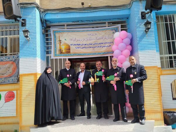 حضور خادمین  آستان قدس رضوی در دبستان ۲۲ بهمن ناحیه ۵ مشهد