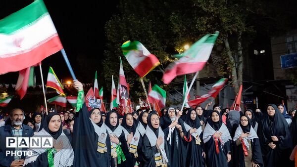 دختران شاهد؛ جلوه‌ای از شکوه و همبستگی در میدان