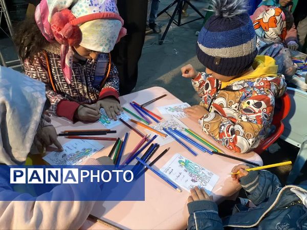 غرفه کودک هیئت انصارالحسین (ع) در جشن نیمه شعبان آزادشهر