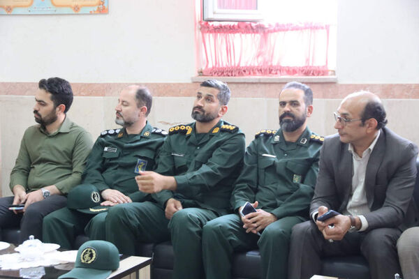 طرح سپاس معلم در مدارس شهرستان اسلامشهر با حضور مسئولین شهرستان