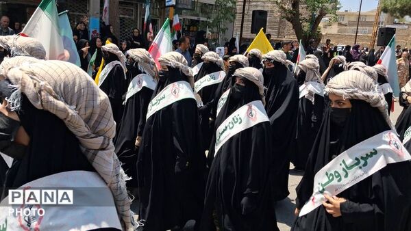 بانوان آماده به رزم تربت جام در اجتماع دختران جان فداسنگ تمام گذاشتند
