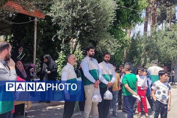 عطر رضوی در رباط کریم؛ نماز جمعه میزبان جشن میلاد امام رضا (ع)