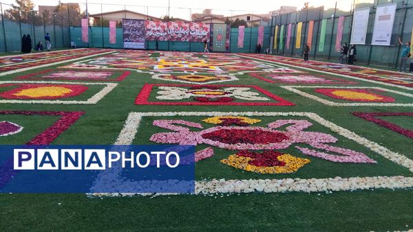 هشتمین فرش سرگل قاره کهن؛ جلوه‌گاه هنر و اصالت در محلات