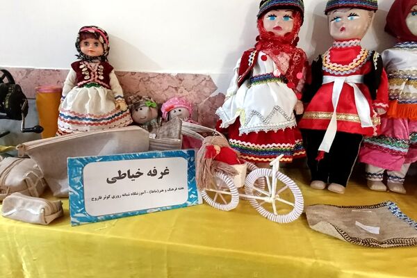برگزاری جشنواره ماها در مدرسه کوثر فاروج