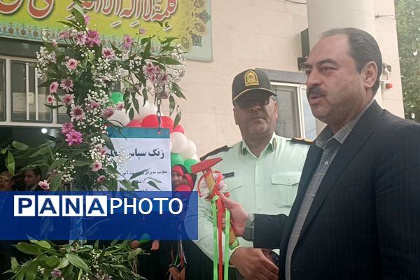 برگزاری مراسم بزرگداشت روز معلم در نیشابور 